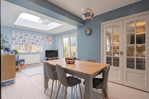 48 Bronsil Drive, Malvern, WR14 1LR