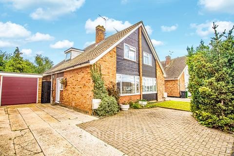 56 Heycroft Drive, Cressing, Braintree, CM77 8JL