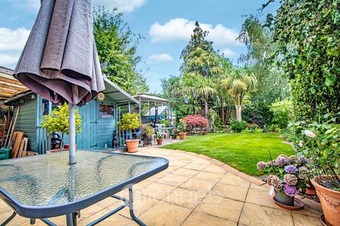 56 Heycroft Drive, Cressing, Braintree, CM77 8JL