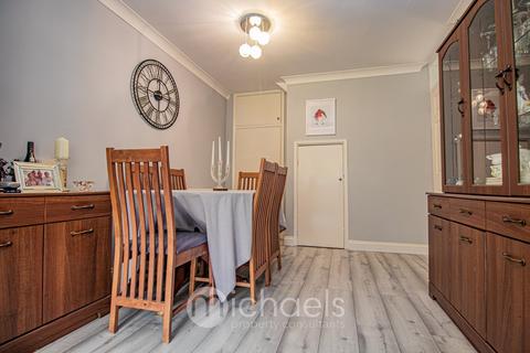 56 Heycroft Drive, Cressing, Braintree, CM77 8JL