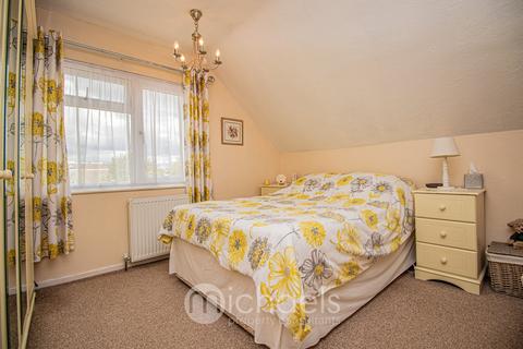 56 Heycroft Drive, Cressing, Braintree, CM77 8JL