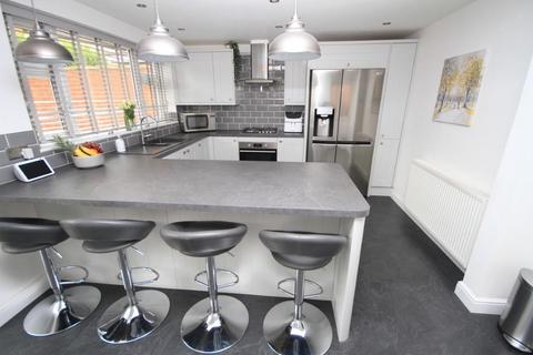 76 Westgate, Cleckheaton, BD19 5HH