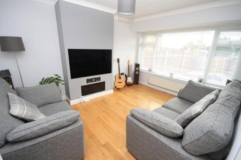 76 Westgate, Cleckheaton, BD19 5HH