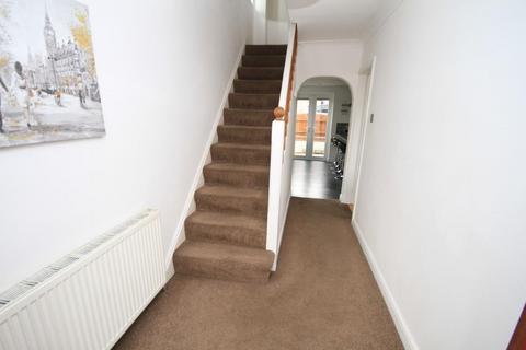 76 Westgate, Cleckheaton, BD19 5HH
