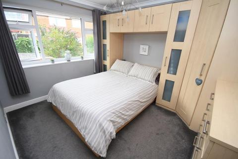 76 Westgate, Cleckheaton, BD19 5HH