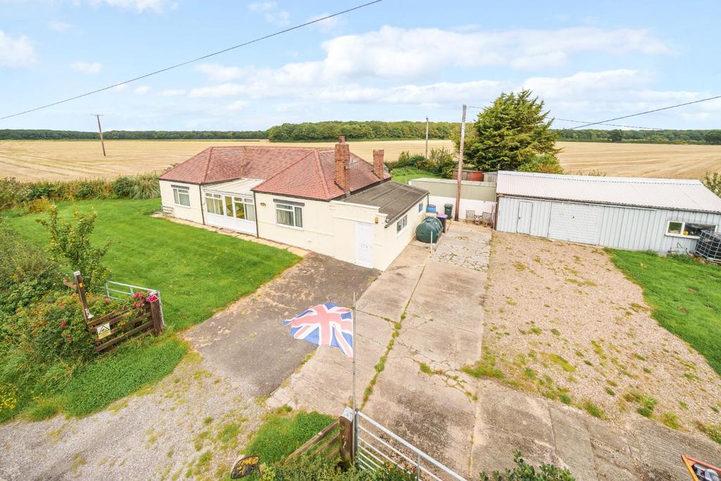 Bardney Road, Bucknall, Woodhall Spa 3 bed detached bungalow for sale