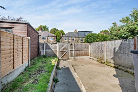 87 Albert Road, Harrogate, HG1 4HT