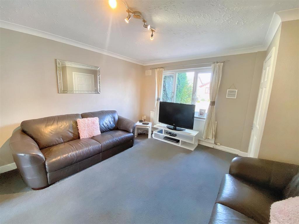 Springfield Gardens, Ilkeston 5 bed semidetached house for sale £269,950