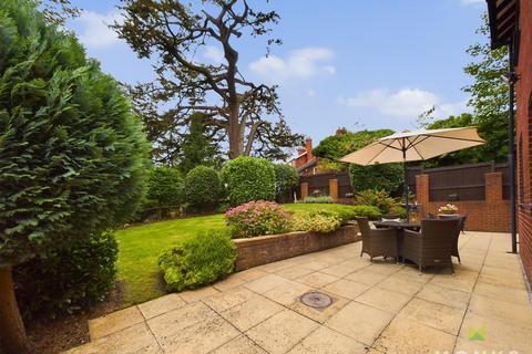 4 bedroom detached house for sale, Glentworth Close, Oswestry