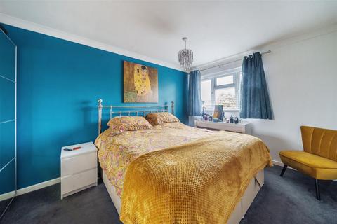 54 Bridle Drive, Clapham, Bedford, MK41 6BE