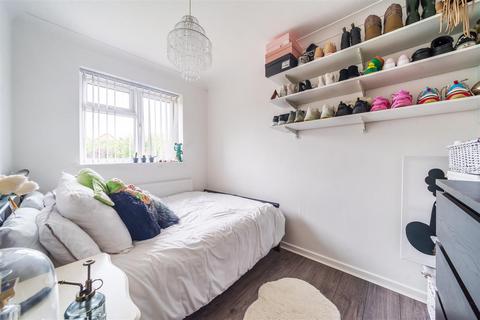 54 Bridle Drive, Clapham, Bedford, MK41 6BE