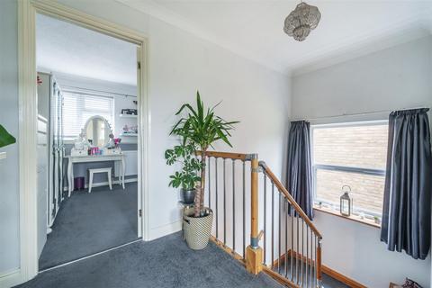 54 Bridle Drive, Clapham, Bedford, MK41 6BE
