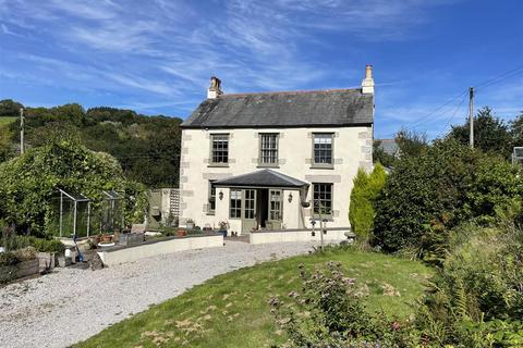 2 Millham Road, Lostwithiel, PL22 0HP