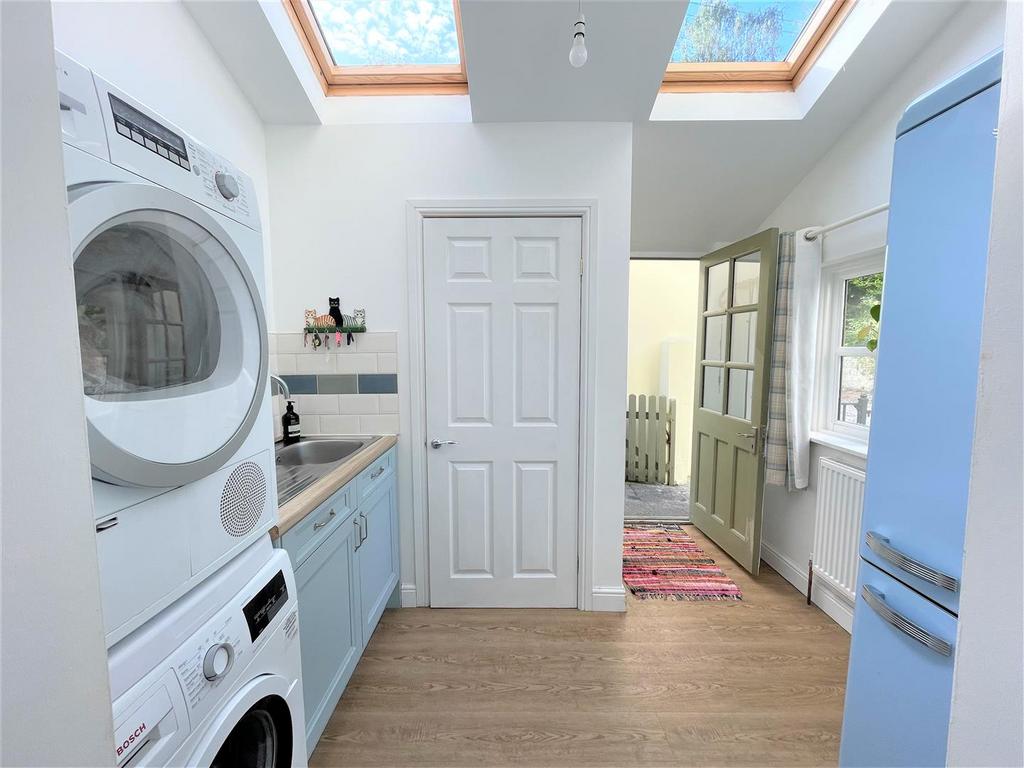 Utility room.JPG