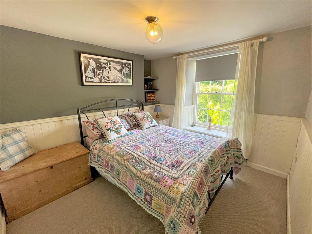 Bedroom one.JPG