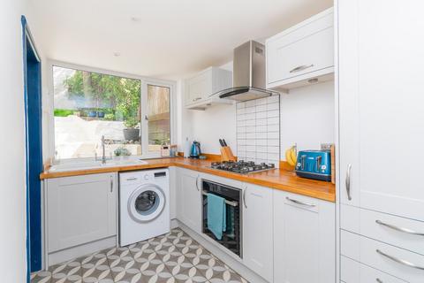 6 Clifton View, Bristol, BS3 4SB