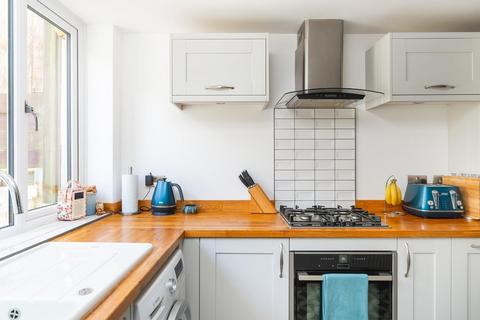 6 Clifton View, Bristol, BS3 4SB