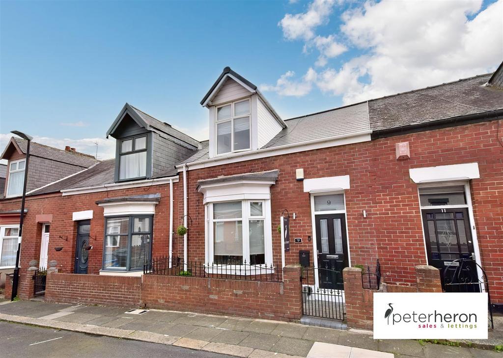 Hawarden Crescent, High Barnes, Sunderland 3 bed cottage for sale £