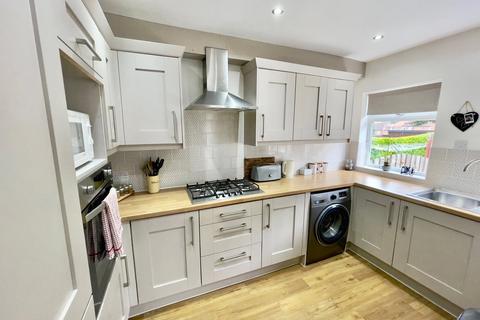 3 bedroom terraced house to rent, Water Lane, Leeds, West Yorkshire, UK, LS12