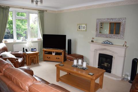 3 bedroom detached house for sale, Abbey Road, Ulceby, DN39