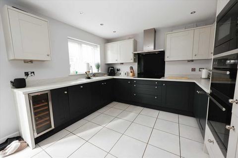 4 bedroom detached house for sale, Harland Road, Lincoln