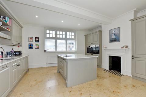 4 bedroom terraced house to rent, Station Road, Henley-on-Thames, Oxfordshire, RG9