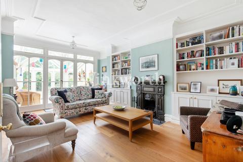 79 Selborne Road, London, N14 7DE