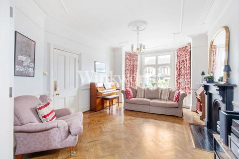 79 Selborne Road, London, N14 7DE