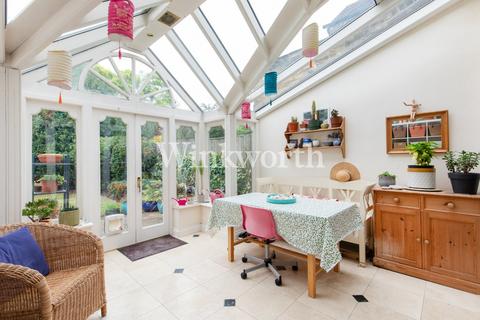 79 Selborne Road, London, N14 7DE