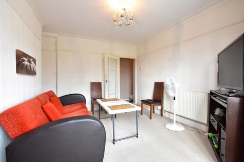 98 Alderwood Road, London, SE9 2LQ
