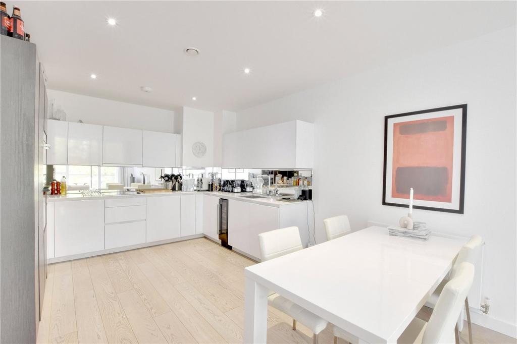 Granite Apartments, 30 River Gardens Walk, Greenwich, London, SE10 3