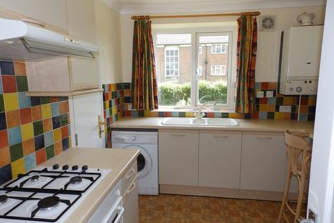 2 bedroom flat to rent - Lingfield Bank, Leeds, West Yorkshire, UK, LS17