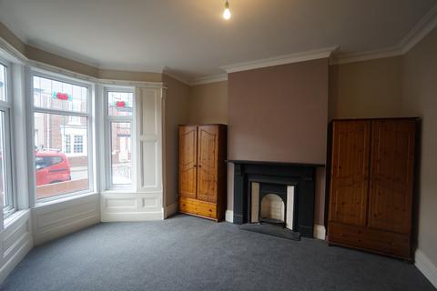 2 bedroom ground floor flat to rent, Ada Street, South Shields