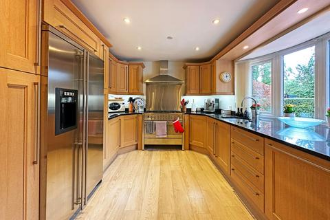 19a Blythe Way, Solihull, B91 3EY