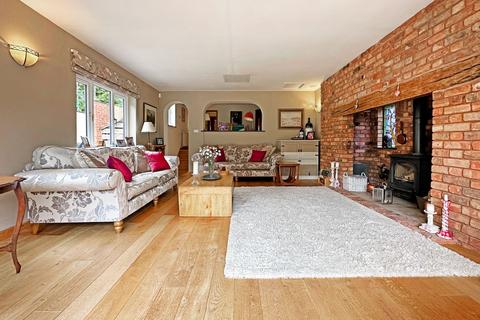 19a Blythe Way, Solihull, B91 3EY