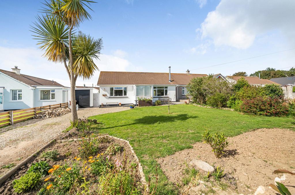 Springfield Park, Barripper, Camborne, Cornwall 2 bed bungalow for sale £349,000
