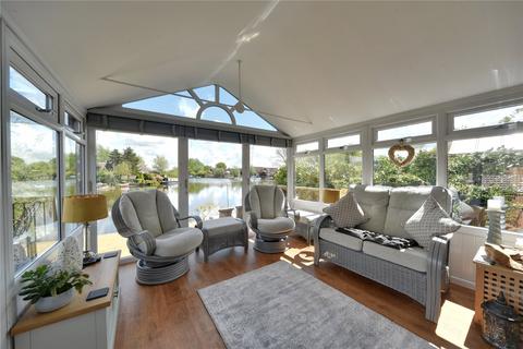 1 bedroom detached house to rent, Lakeside, Isleham Marina, Fen Bank, Ely, CB7