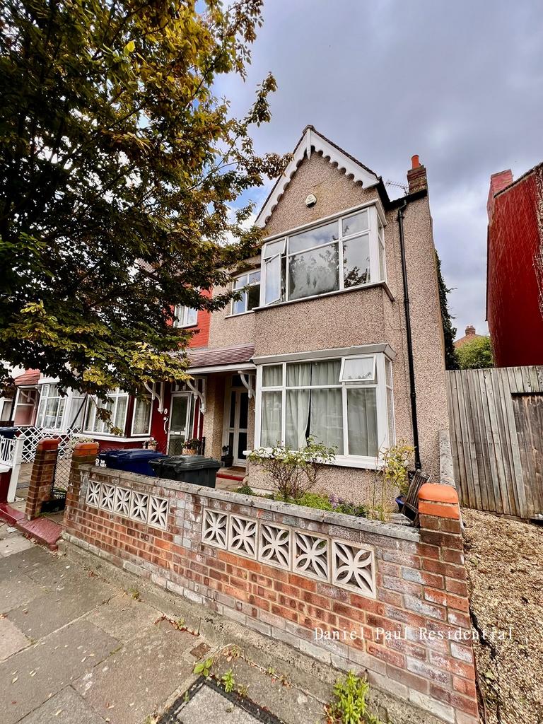 Creighton Road 4 bed end of terrace house for sale £850,000