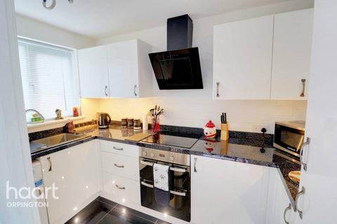 1 bedroom apartment for sale, Dyke Drive, Orpington