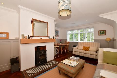 2 bedroom maisonette for sale, Overton Road, Sutton, Surrey