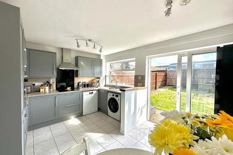 59 Austen Crescent, Liden, Swindon, SN3 6JX