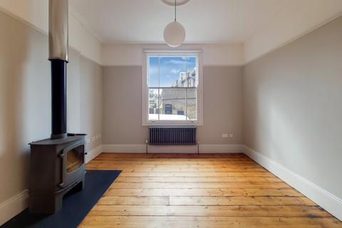 3 bedroom terraced house to rent - Cranfield Road, London, Greater London, SE4