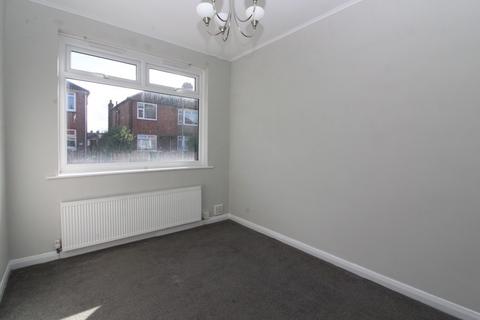 2 bedroom ground floor flat to rent, Belmont Avenue, Stockton-On-Tees