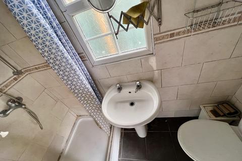 undefined, Cranford Lane, Hounslow