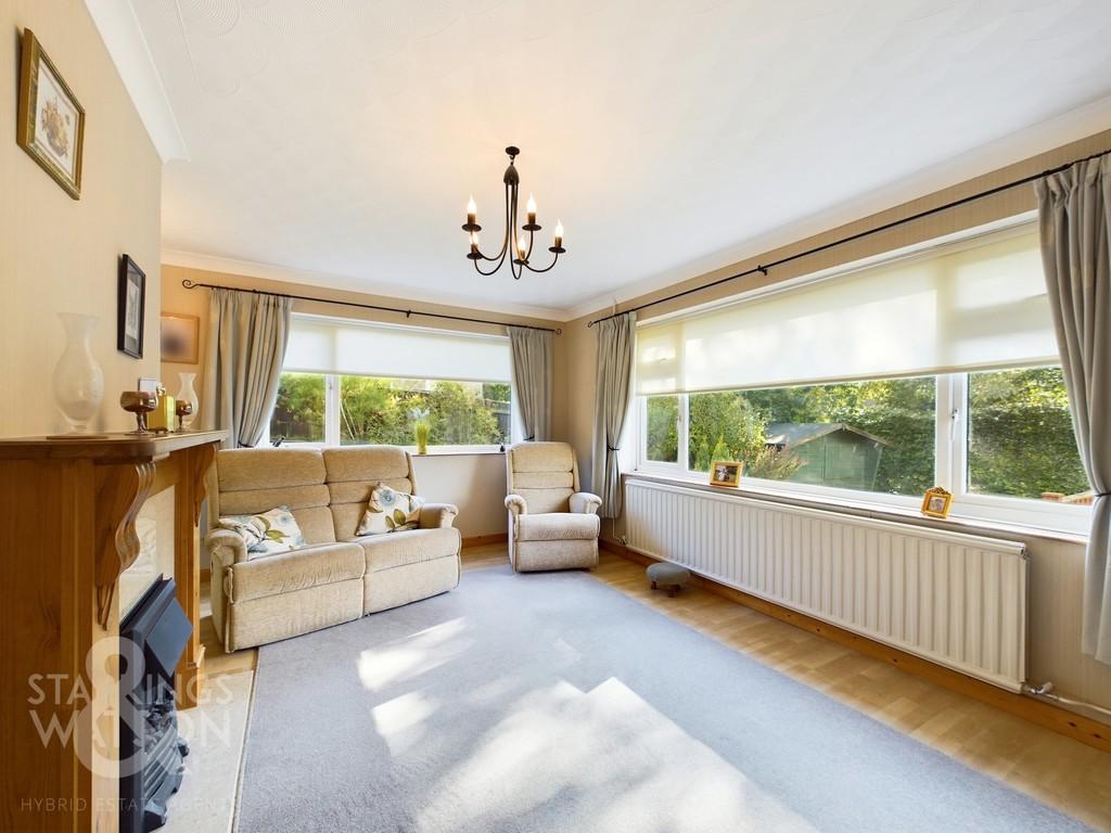 St. Marys Close, Flixton, Bungay 3 bed detached bungalow for sale £335,000