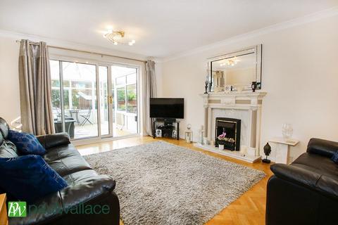 21 Canons Gate, Cheshunt, Waltham Cross, EN8 0XP