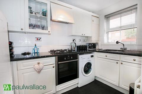 21 Canons Gate, Cheshunt, Waltham Cross, EN8 0XP