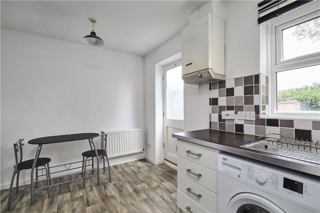 Kitchen/Dining Area