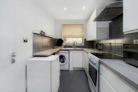 3 bedroom end of terrace house to rent, Watergate Street, Deptford, London, SE8