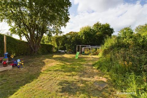 7 Roe End, London, NW9 9BL